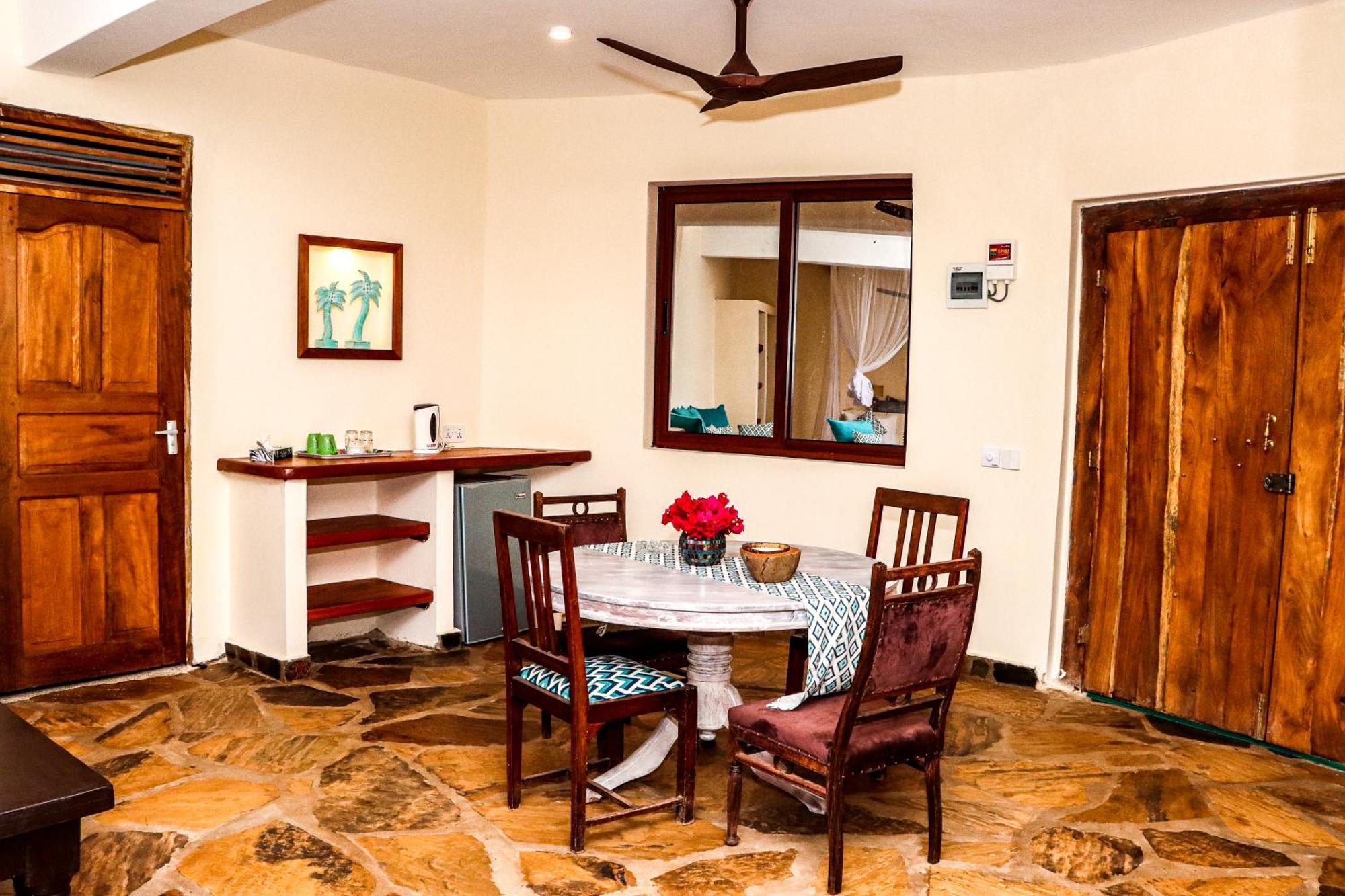 Firefly Eco Retreat Villa Shimoni Exterior photo